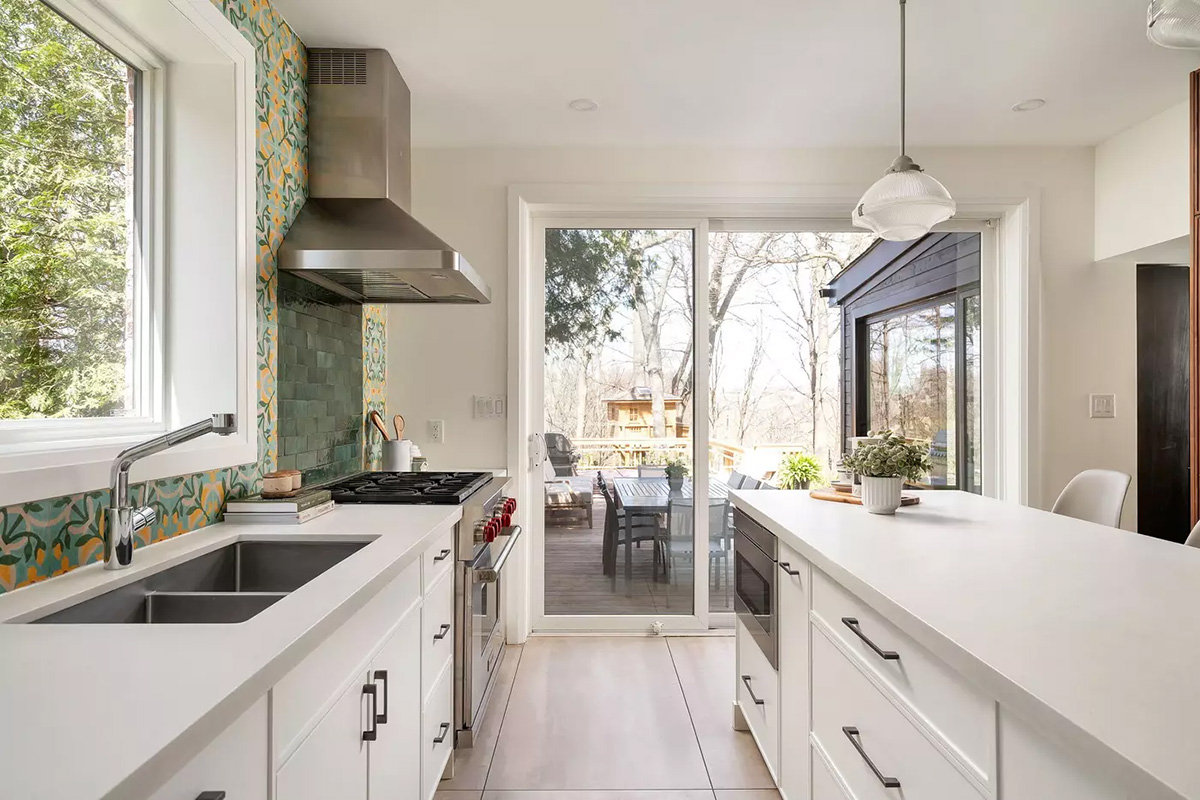Mid-century Modern: Baby Point | by Architect Judy Sanz-Solé