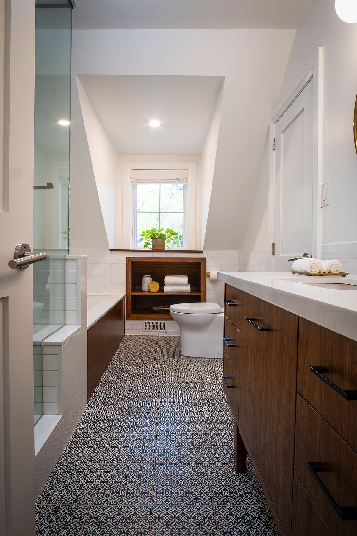 Mid-century Modern: Baby Point | by Architect Judy Sanz-Solé