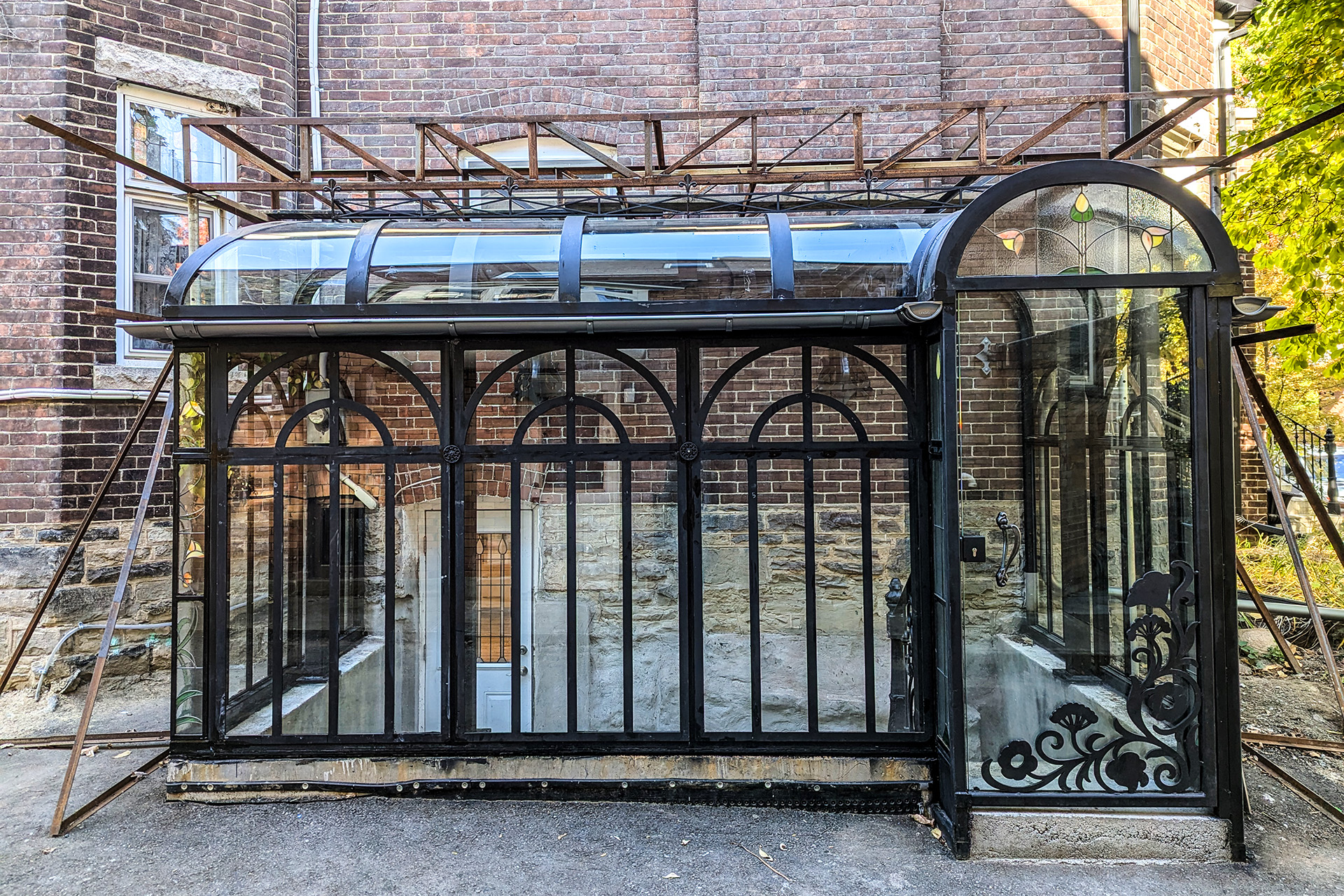 Side Entry by Architect Judy Sanz-Solé cover